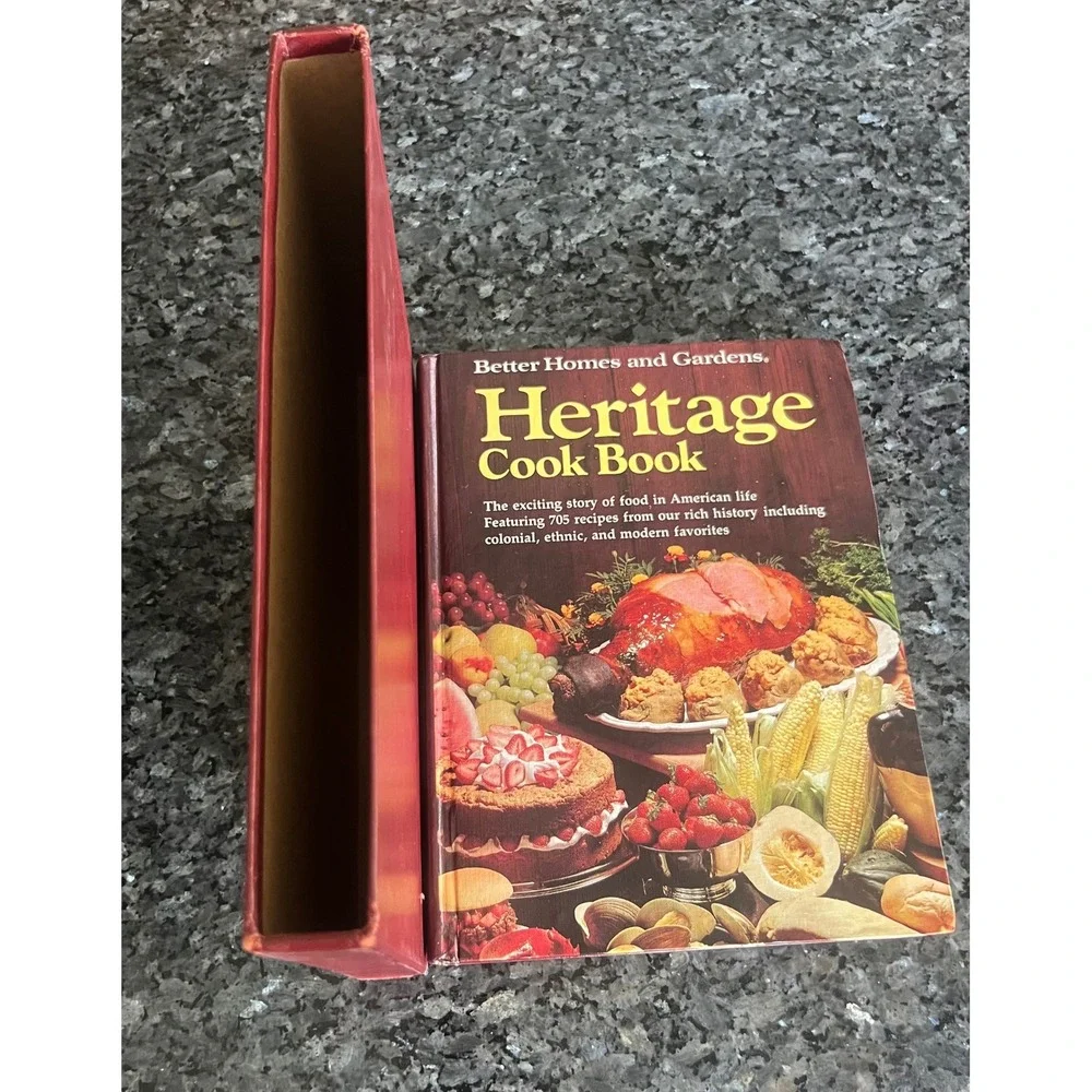 Better Homes and Gardens Heritage Cook Book 705 Recipes with Slipcase Vintage